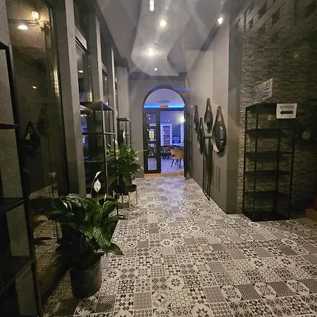 Apollonia