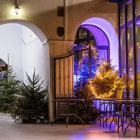 Hotel Apollonia 3*