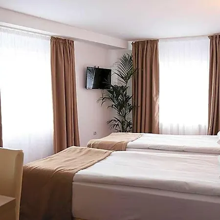 Apollonia Hotel