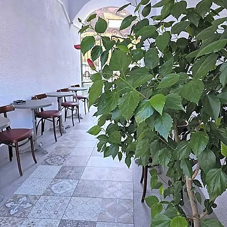 Hotel Apollonia 3*