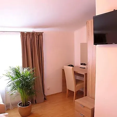 Hotel Apollonia 3*
