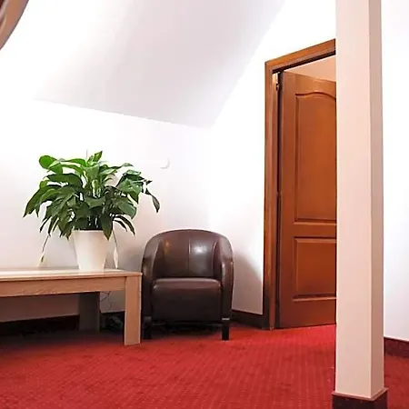 Hotel Apollonia 3*