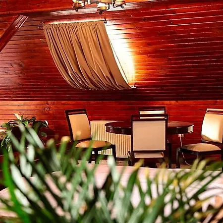 Apollonia Hotel 3*