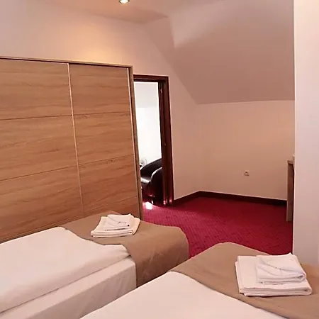 Apollonia Brasov