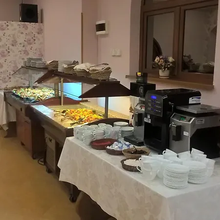 Apollonia Hotel