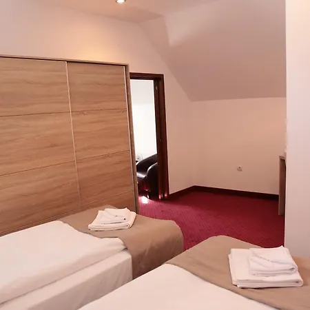 Apollonia Hotel 3*