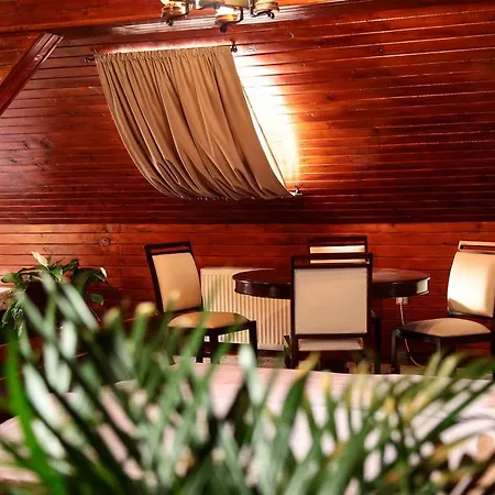 Apollonia Hotel 3*