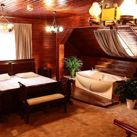 Apollonia 3* Brasov