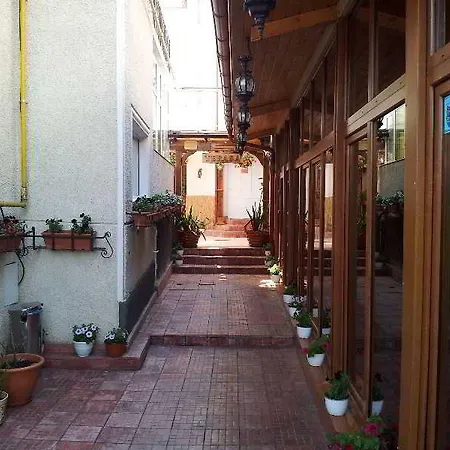 Apollonia Hotel